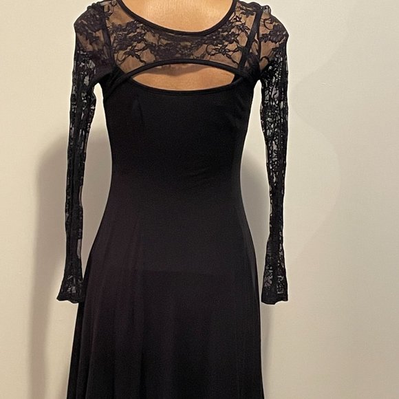 Venus - mini  black dress with lace - size medium  - - Picture 4 of 7